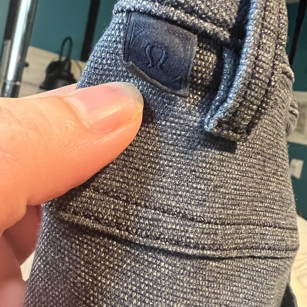 🦋$29🦋 LuluLemon Men's Classic Fit 33" Pants